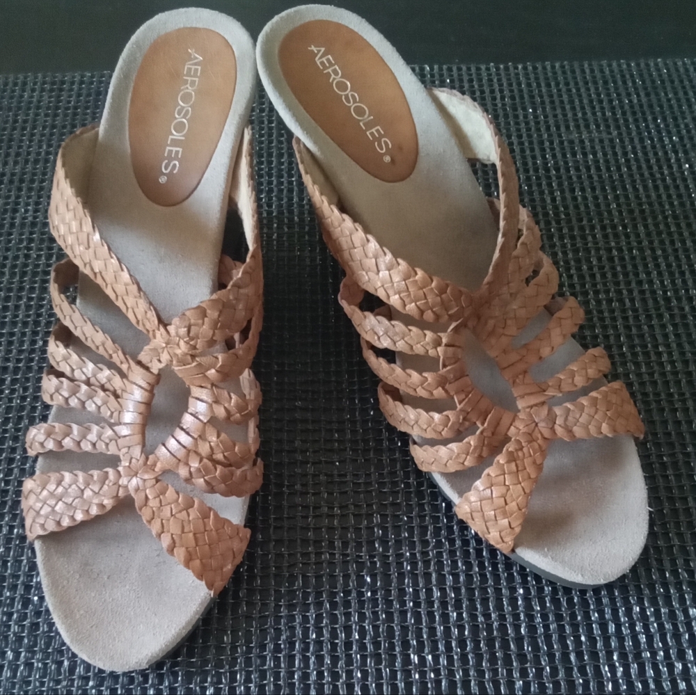 Aerosoles Tan Weave Wedge Heel Sandals 8.5